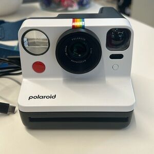 Polaroid Now Generation 2 i-Type Camera